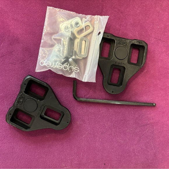 Women’s Nike Spin Shoes, only worn once, size 8.5 - Picture 6 of 6